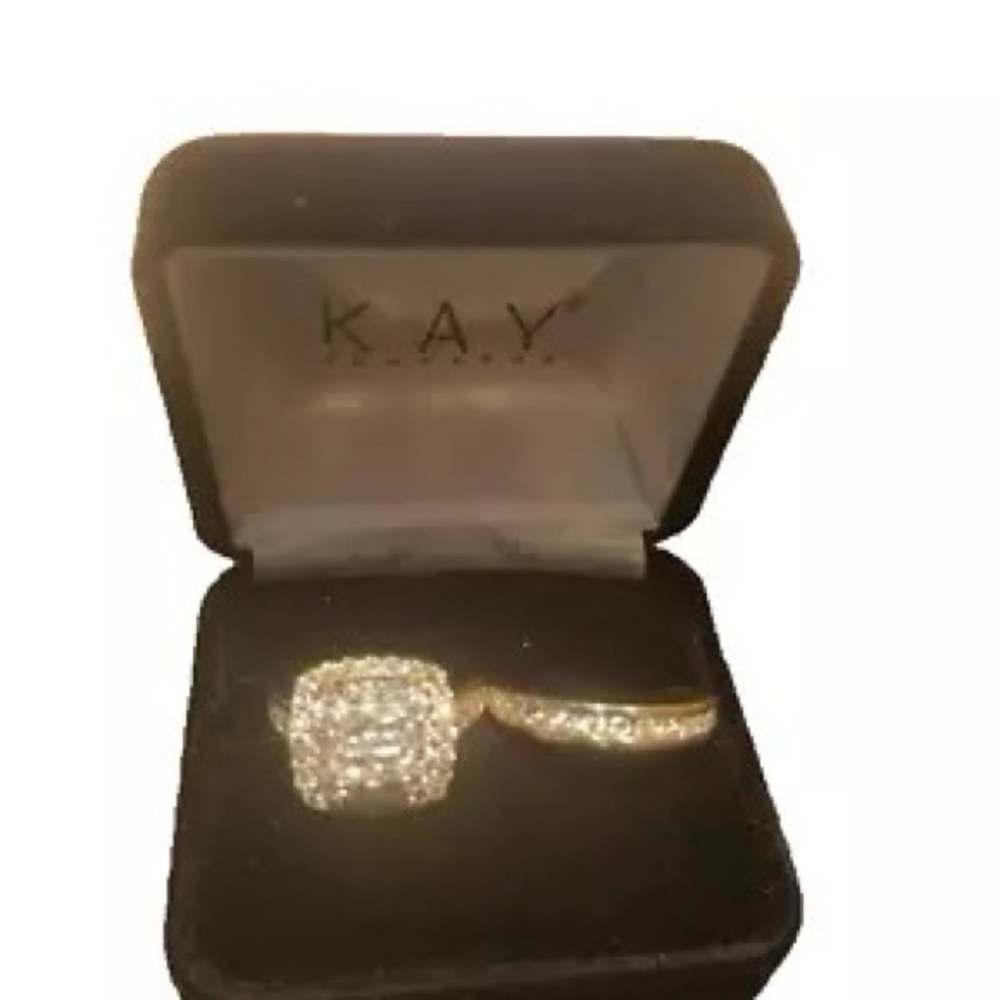 Kay’s Jeweler 14k Leo Bridal Set Collection Yellow Gold Size 8.5 - Picture 2 of 3